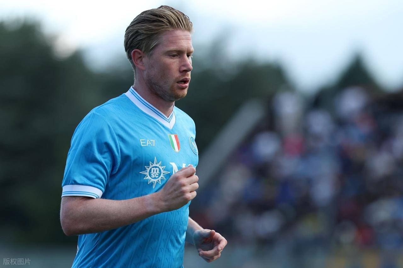 逆天倒勾！40岁C罗一飞冲天：队友对手都看傻了 梦回7年前那一晚