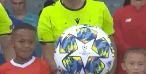 巴萨梅西助攻队友攻入制胜球