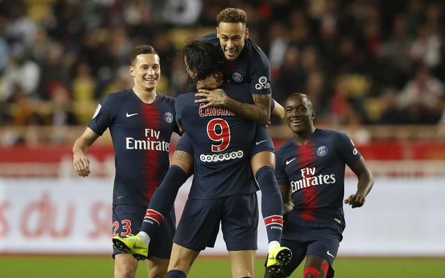 德乙半场：双方均破门乏术，艾禾斯堡暂0-0杜塞尔多夫（德乙半场战报：艾禾斯堡与杜塞尔多夫互交白卷，比分暂为0-0）